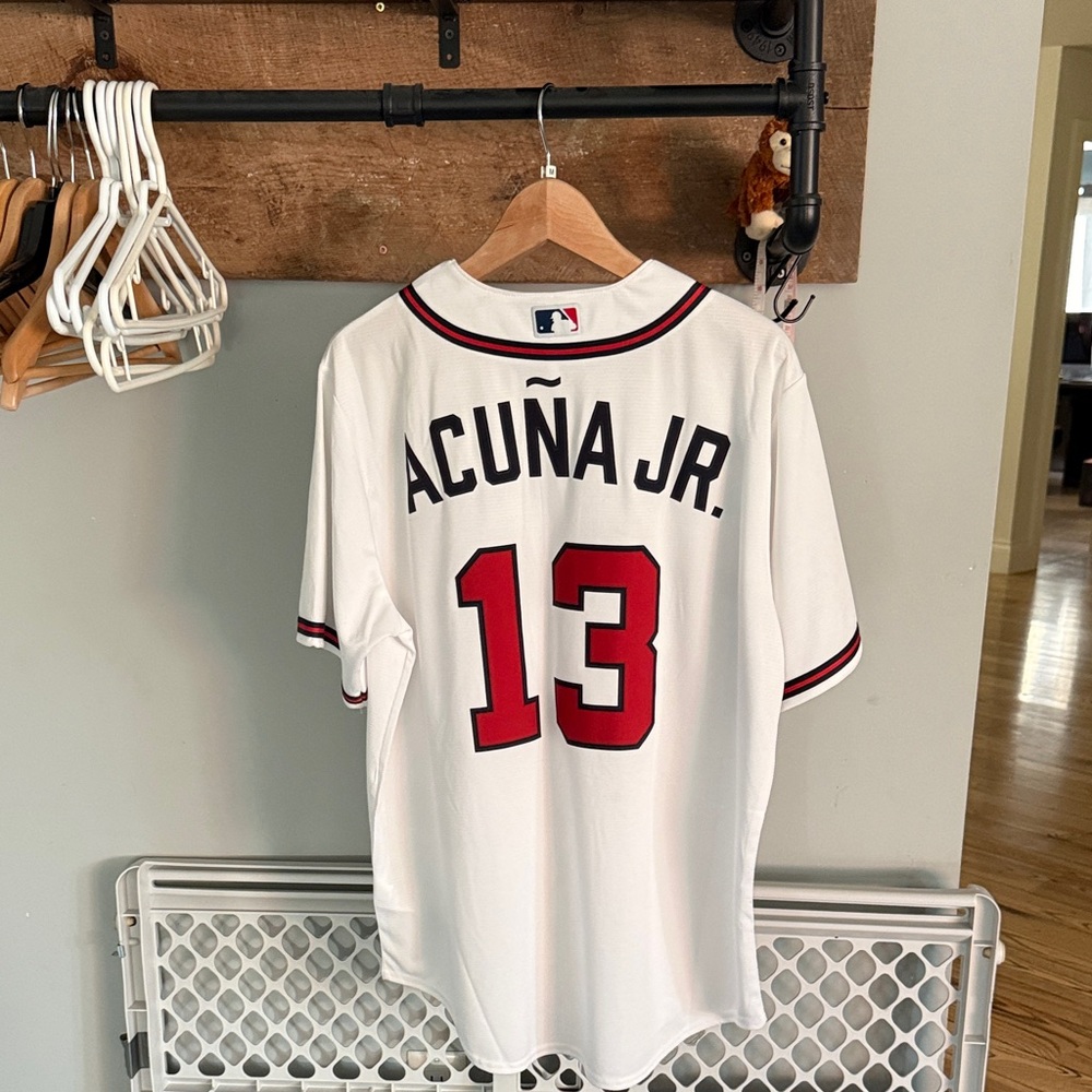 Nike White Braves Baseball Jersey